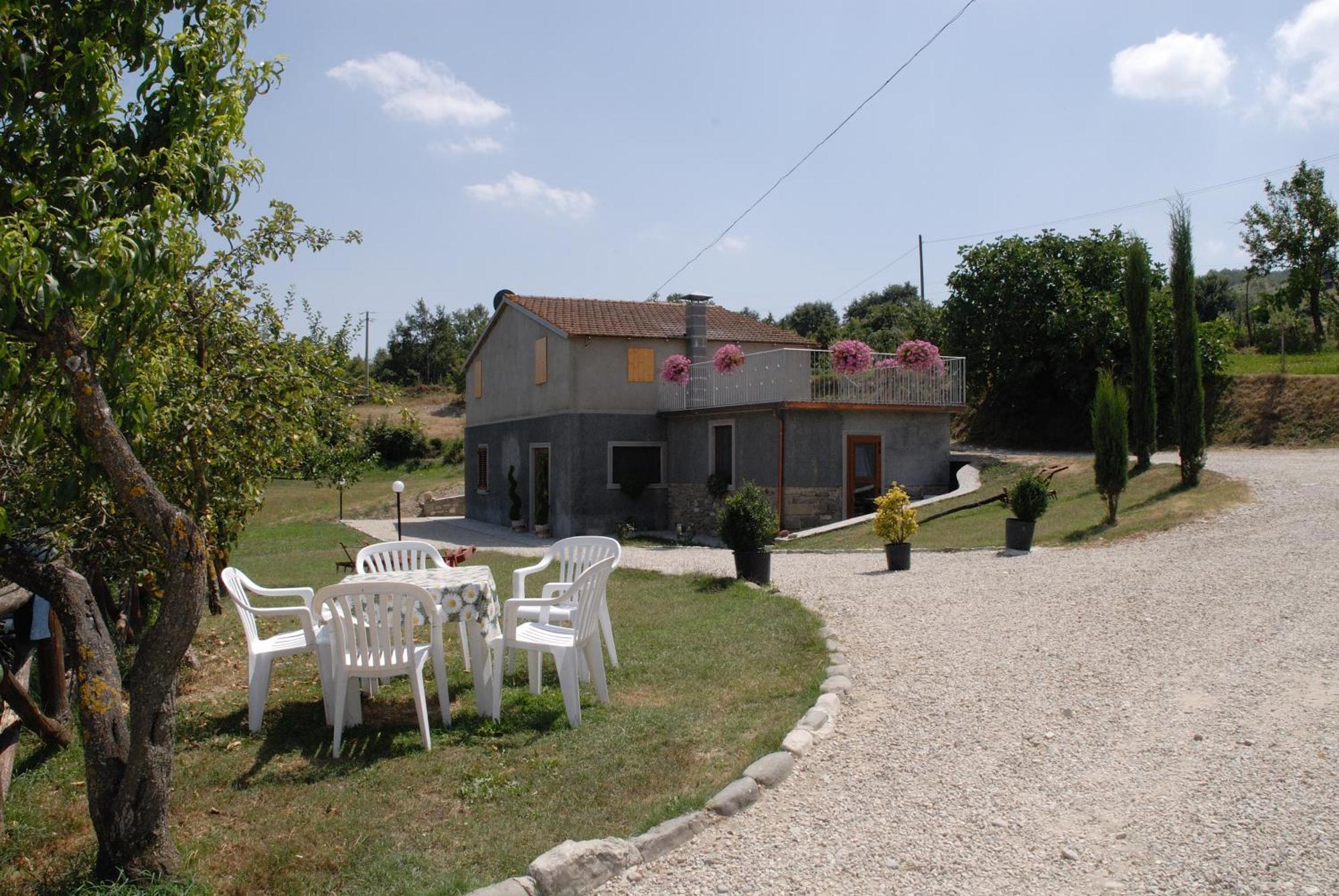 Agriturismo La Casina Caprese Michelangelo Exterior photo